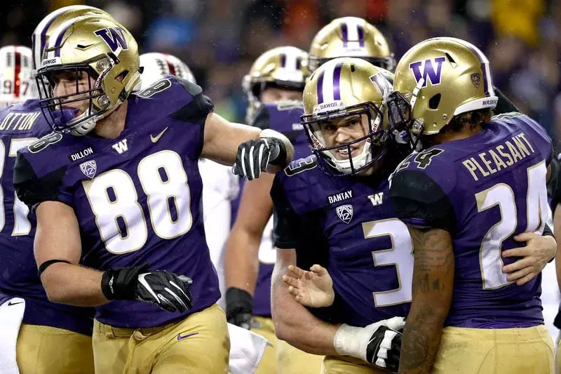 Washington NCAA Football betting news