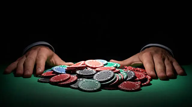 Baccarat Side Betting