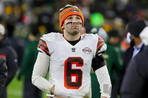 Mayfield traded to Panthers