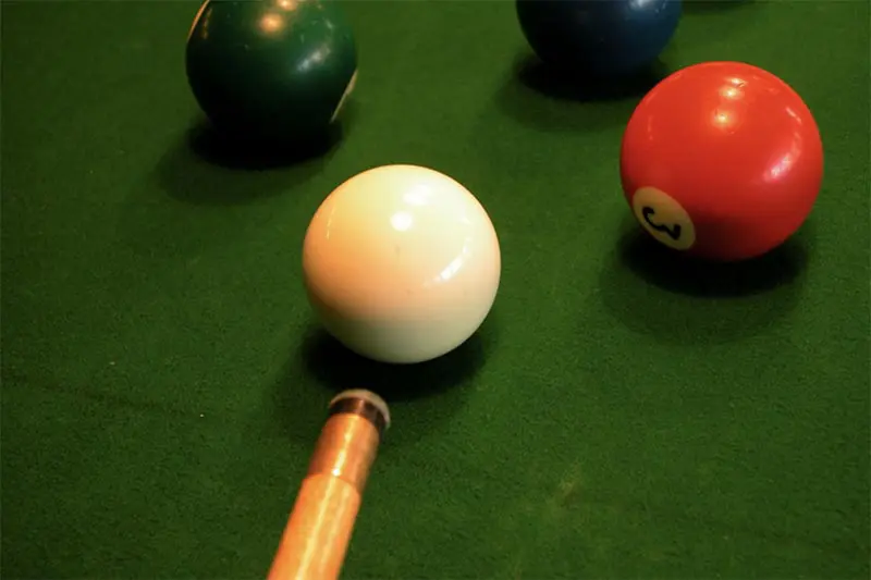 10 professional snooker players banned for match-fixing