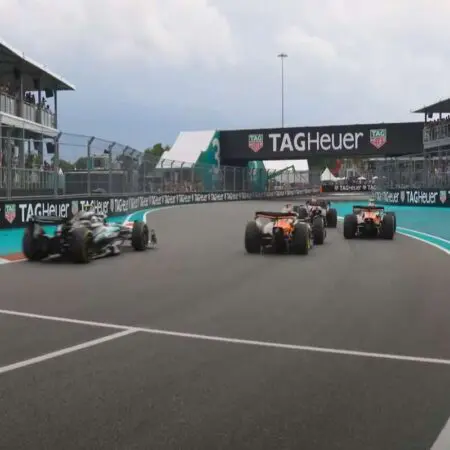 Piastri wins 2025 Miami GP as McLaren dominate