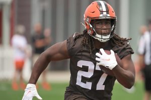 Star running back Kareem Hunt requests trade out of Cleveland