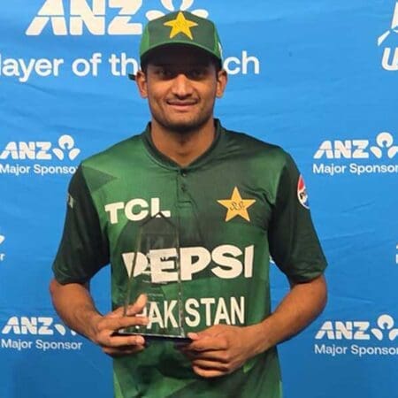 Pakistan stun NZ with fastest 200+ T20I chase